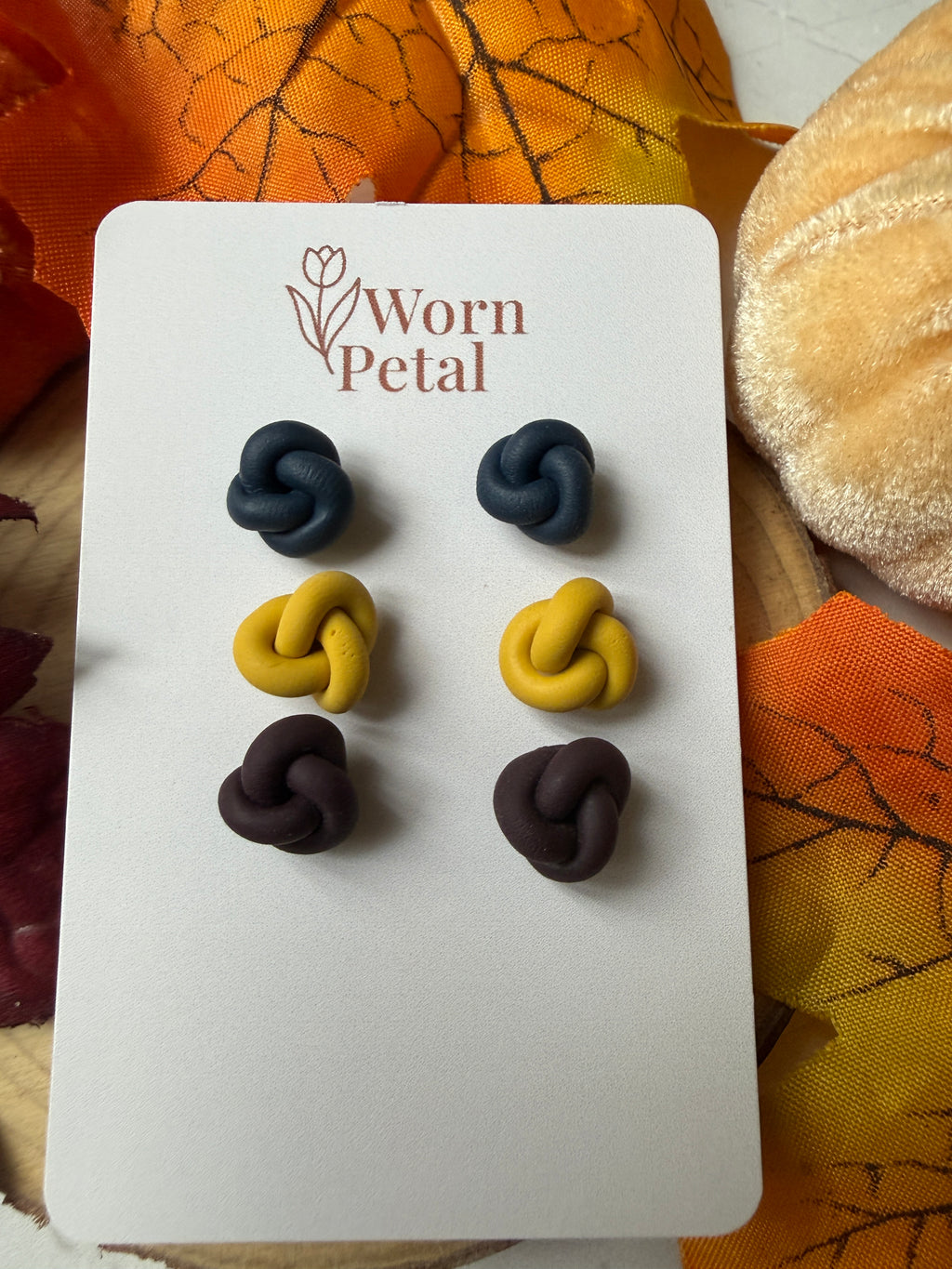 The Autumn Knot Stud Pack