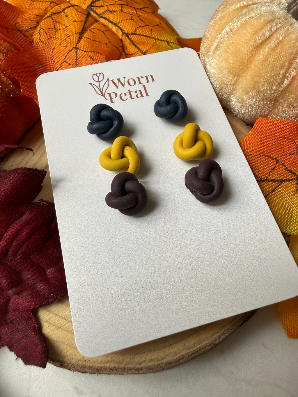 The Autumn Knot Stud Pack